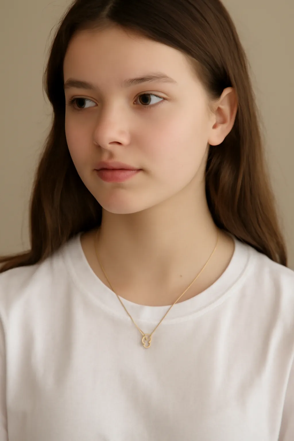 High school student necklace 14K