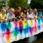 Elementary school dyeing bridge